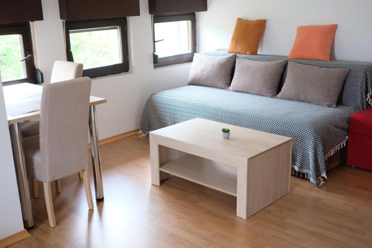 Teo Appartement Podgorica Buitenkant foto