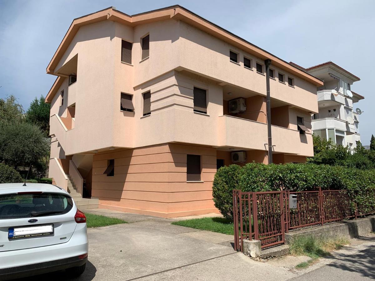 Teo Appartement Podgorica Buitenkant foto